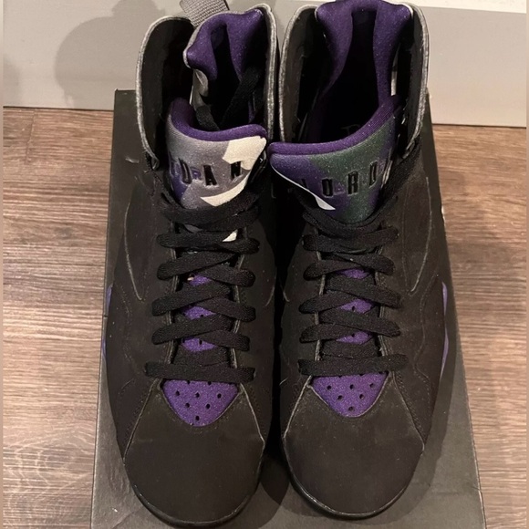 Jordans - Picture 2 of 6